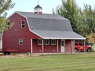 Gambrel Roof Barn