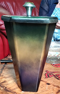 Urn